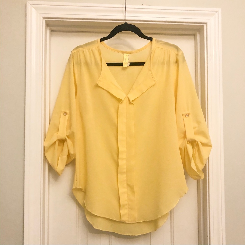 Roll sleeve blouse
